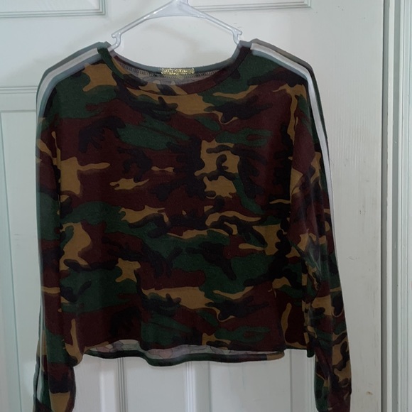 Medium - Picture 2 of 3